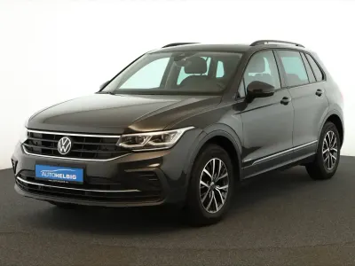 Gebraucht VW Tiguan Life 150 PS (110 kW) 2024 Uranograu SUV