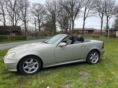 Usata Mercedes SLK200 156 CV (114 kW) 2000 Grigio Cabrio