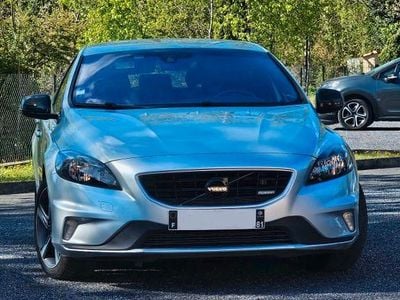 Usado Volvo V40 R-Design 150 HP (110 kW) 2015 Cinzento Sedan