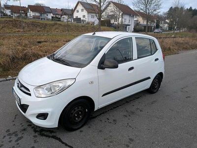 Weiß Gebraucht 2011 Hyundai i10 Kleinwagen | 2.450 € (Fairer Preis)