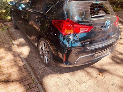 Toyota Auris Hybrid