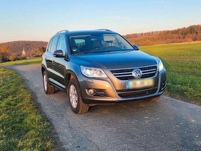 Gebraucht VW Tiguan 200 PS (147 kW) 2011 Grau SUV