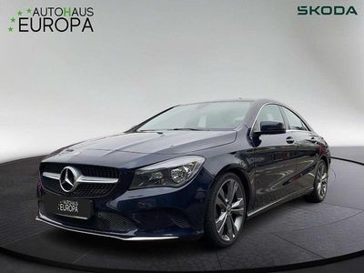 Gebraucht Mercedes CLA200 Urban 156 PS (114 kW) 2017 Cavansitblau  metalliclack Limousine