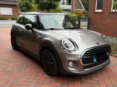 Gebraucht Mini Cooper 136 PS (100 kW) 2019 Silber Kleinwagen