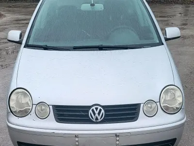 Gebraucht VW Polo 64 PS (47 kW) 2004 Silber Kleinwagen