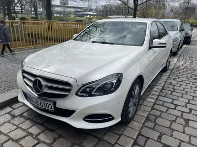 Gebraucht Mercedes E300 Avantgarde 252 PS (185 kW) 2013 Limousine