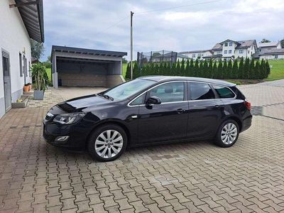Gebraucht Opel Astra 136 PS (100 kW) 2012 Kombi