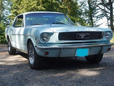 Usata Ford Mustang 220 CV (161 kW) 1966 Blu Berlina