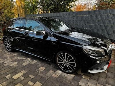 Gebraucht Mercedes A180 AMG 122 PS (89 kW) 2017 Schwarz Limousine