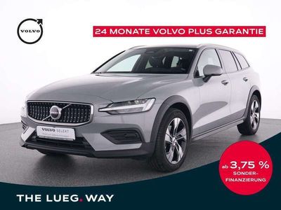 Gebraucht Volvo V60 CC Plus 197 PS (144 kW) 2023 Grau grau metallic Kombi