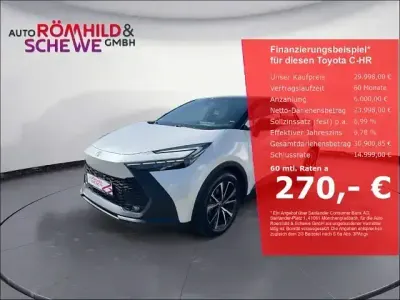 Usata Toyota C-HR 197 CV (144 kW) 2024 Bianco SUV
