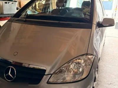 Gebraucht Mercedes A160 95 PS (69 kW) 2010 Silber Limousine