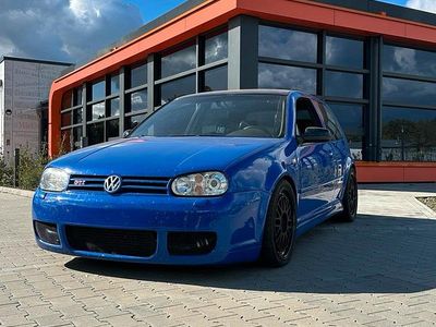 Blau Gebraucht 2003 VW Golf IV Style Kleinwagen | 7.800 €