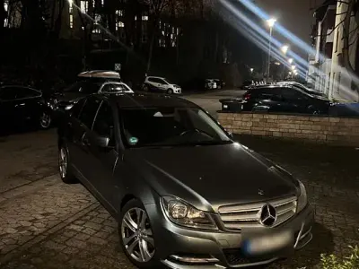Gebraucht Mercedes C180 Avantgarde 156 PS (114 kW) 2012 Grau Limousine