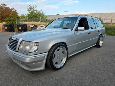 Gebraucht Mercedes E320 AMG 220 PS (161 kW) 1995 Silber Kombi