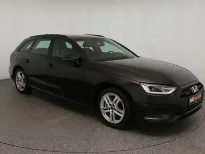 Używany Audi A4 Ambiente 204 KM (150 kW) 2024 Czarny Kombi