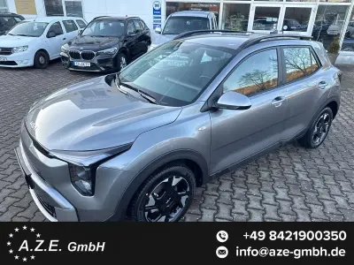 Neu Kia Stonic 101 PS (74 kW) 2025 Astrograum SUV
