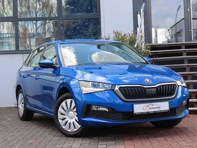 Gebraucht Skoda Scala 95 PS (69 kW) 2019 Blau Kleinwagen