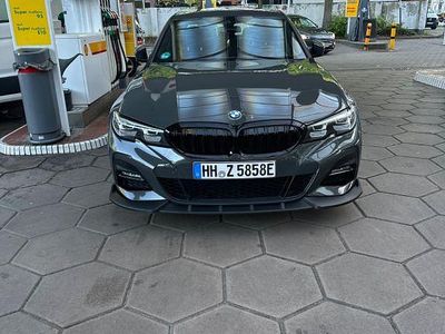 Grau Gebraucht 2020 BMW 330e M Sport Limousine | 28.150 € (Fairer Preis)