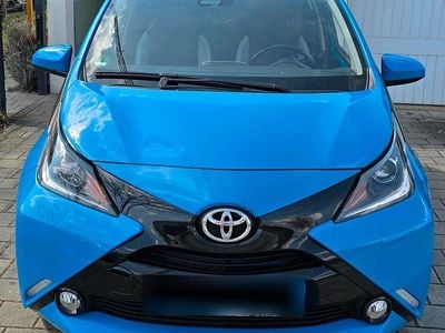 Gebraucht Toyota Aygo Edition-S 69 PS (50 kW) 2017 Blau Kleinwagen
