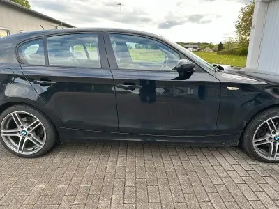 Gebraucht BMW 118 143 PS (105 kW) 2007 Schwarz Kleinwagen