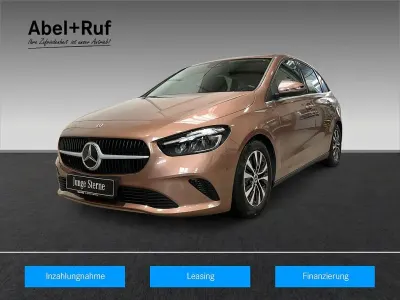 Gebraucht Mercedes B180 136 PS (100 kW) 2023 Rosegold (metallic) Van / Kleinbus