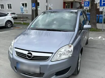 Gebraucht Opel Zafira 2009 Silber Van / Kleinbus