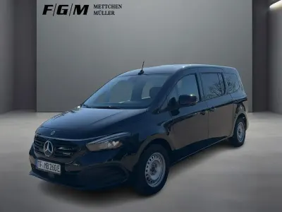 Gebraucht Mercedes EQT200 89 kW (122 PS) 2024 Loparitschwarz Van / Kleinbus
