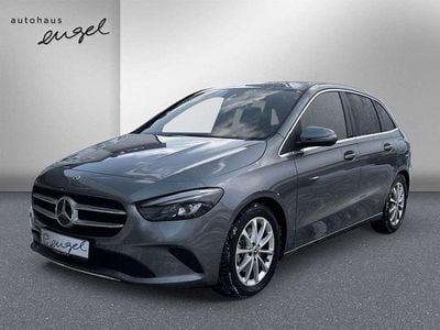 Gebraucht Mercedes B200 Progressive 163 PS (119 kW) 2021 Mountaingrau metallic Van / Kleinbus