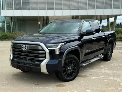 Gebraucht Toyota Tundra Limited 389 PS (286 kW) 2023 Blau Pickup