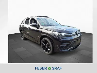 Używany VW Tiguan R-line 193 KM (141 kW) 2024 Czarny SUV