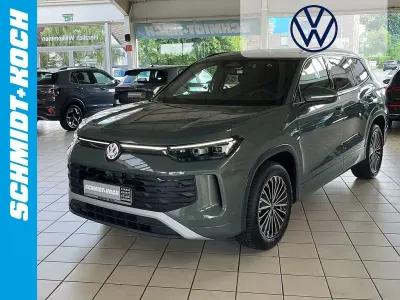 Gebraucht VW Tayron Life 150 PS (110 kW) 2025 Cipressinogrün (grün) SUV