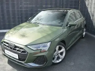 Gebraucht Audi A3 S-Line 150 PS (110 kW) 2025 Grün Limousine