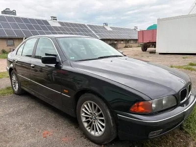Używany BMW 520 150 KM (110 kW) 1998 Czarny Sedan/Limuzyna