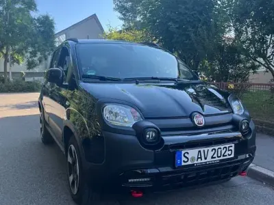 Gebraucht Fiat Panda Cross Cross 70 PS (51 kW) 2024 Schwarz Kleinwagen