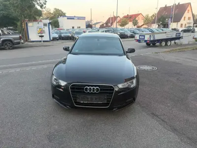 Gebraucht Audi A5 170 PS (125 kW) 2012 Brillantschwarz Coupé