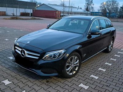 Gebraucht Mercedes C200 Avantgarde 136 PS (100 kW) 2016 Schwarz Kombi