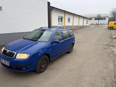 Blau Gebraucht 2005 Skoda Fabia Elegance Kombi | 1.199 € (Guter Preis)