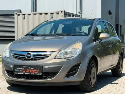 Gebraucht Opel Corsa Edition 101 PS (74 kW) 2013 Braun Kleinwagen