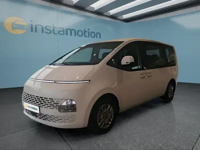 Neu Hyundai Staria Trend 226 PS (166 kW) 2025 Weiß Van / Kleinbus