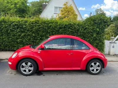 Gebraucht VW New Beetle 116 PS (85 kW) 1999 Rot Kleinwagen