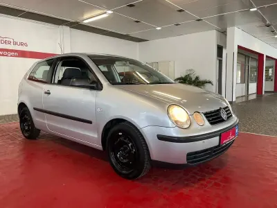 Gebraucht VW Polo Basis 64 PS (47 kW) 2002 Silber Kleinwagen
