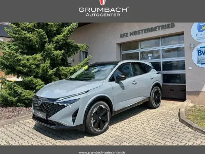 Neu Nissan Qashqai Premium Edition 158 PS (116 kW) 2026 Kby ceramic grau metallic SUV