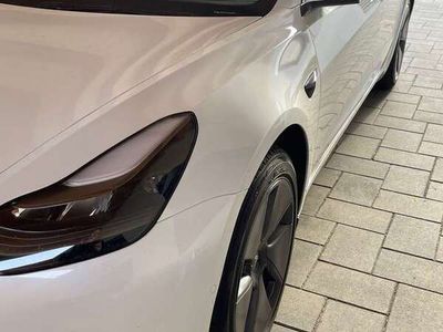 gebraucht Tesla Model 3 SR+ weiß