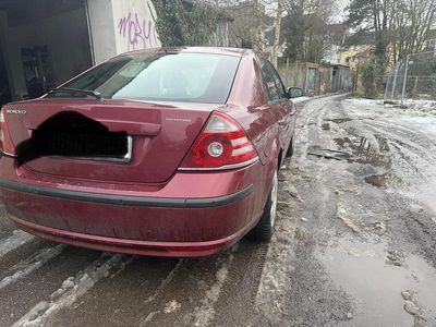 Gebraucht Ford Mondeo 145 PS (106 kW) 2005 Rot Limousine