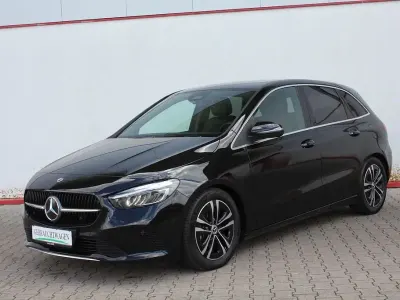 Gebraucht Mercedes B180 Progressive 136 PS (100 kW) 2025 Kosmosschwarz metallic 191u Van / Kleinbus