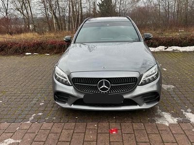 Gebraucht Mercedes C220 194 PS (142 kW) 2019 Grau Kombi