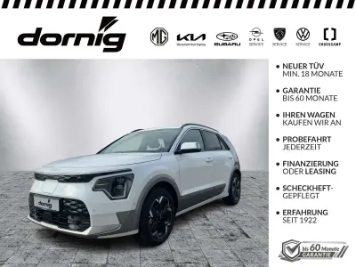 Gebraucht Kia e-Niro Inspiration 150 kW (204 PS) 2023 Snow white perl SUV