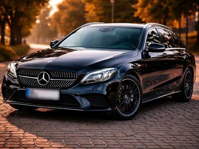 Gebraucht Mercedes C220 194 PS (142 kW) 2018 Schwarz Kombi