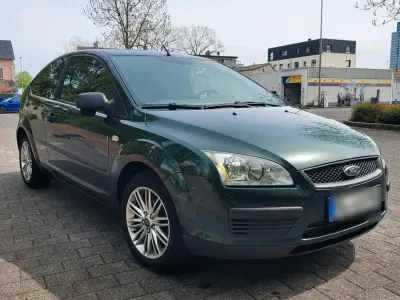 Gebraucht Ford Focus 116 PS (85 kW) 2005 Grün Limousine